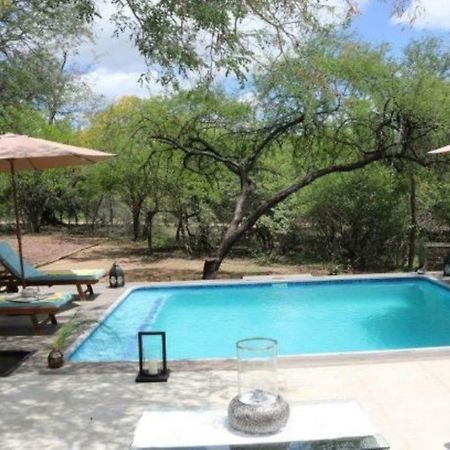 Luvivane Luxury Villa & Cottage Marloth Park Exteriör bild
